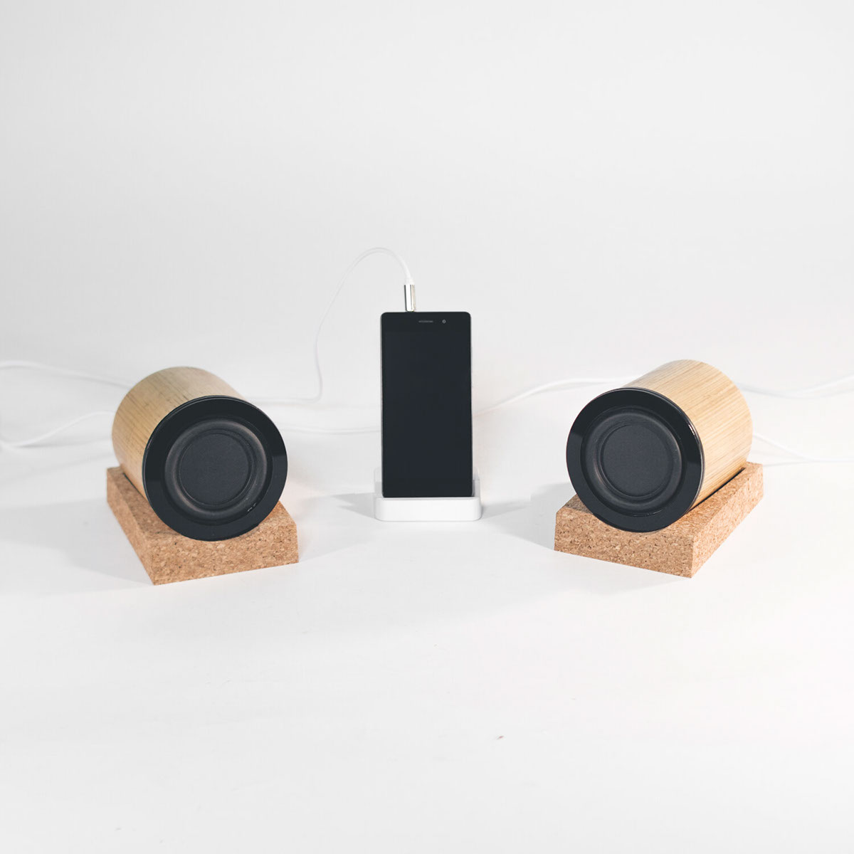 bamboo cork industrial product design manufacturing prototype concept 3D blender Fusion360 model speakers Audio sound