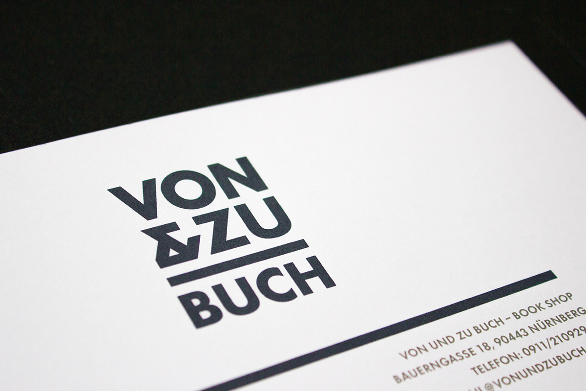 bookshop book books shop Retail logo Futura identity von & zu buch bücher Buchladen Nürnberg Nuremberg design