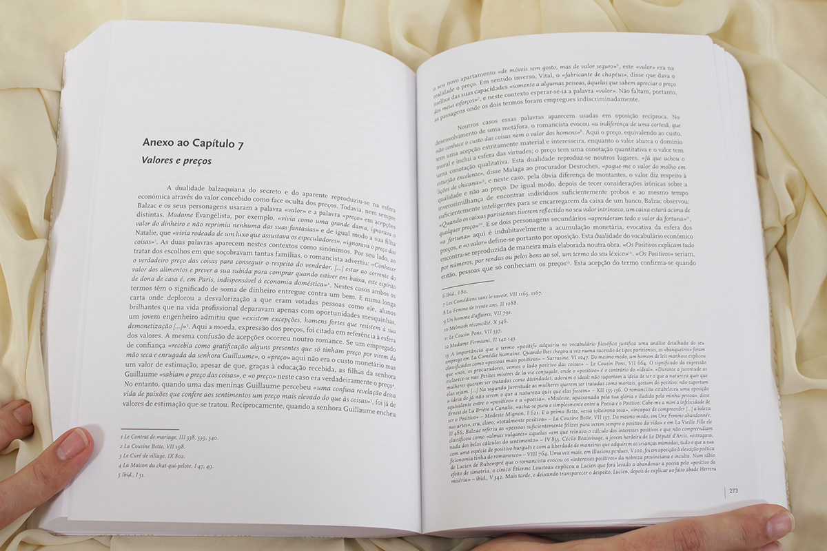 book editorial design typography   hotstam´ UEMG book design