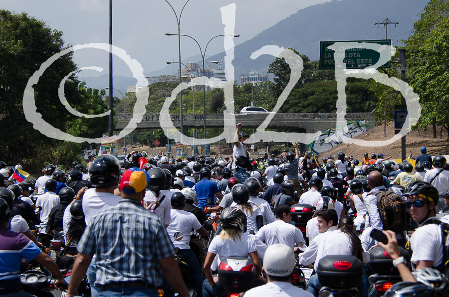 caracas venezuela helicopters marcha Captura leopoldo lopez protest city closed Military