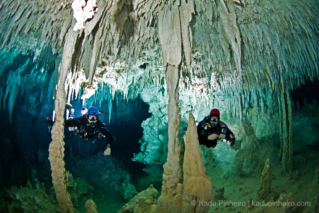 cave diving  cenotes