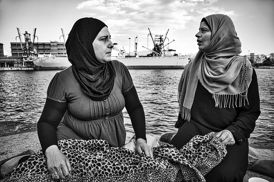 refugee Syria Afghanistan Greece harbour Pireo survive emergency reportage