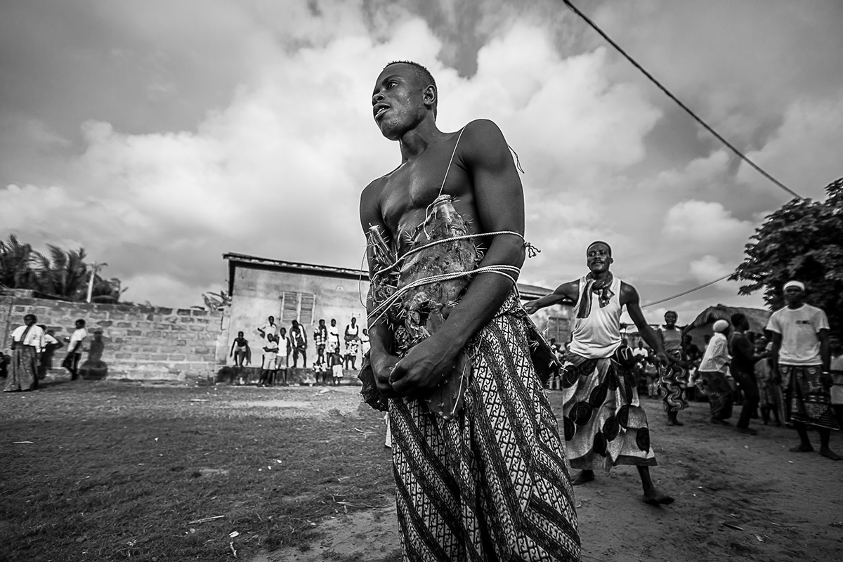 voodoo religion westafrica Benin blackwhite DANCE   zangbeto egugun EGUNGUN togo ouidah maskgelede ceremony