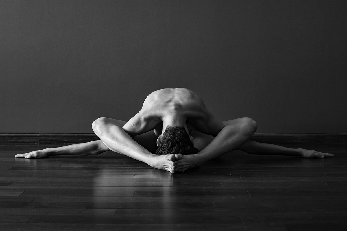 Photography  Yoga nude desnudo art photographer woman light shadown artistic