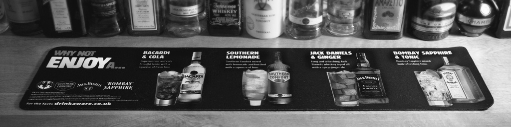 bar runner bacardi drink mat Rum gin Whiskey Whisky pub jack daniels Bombay Sapphire southern comfort