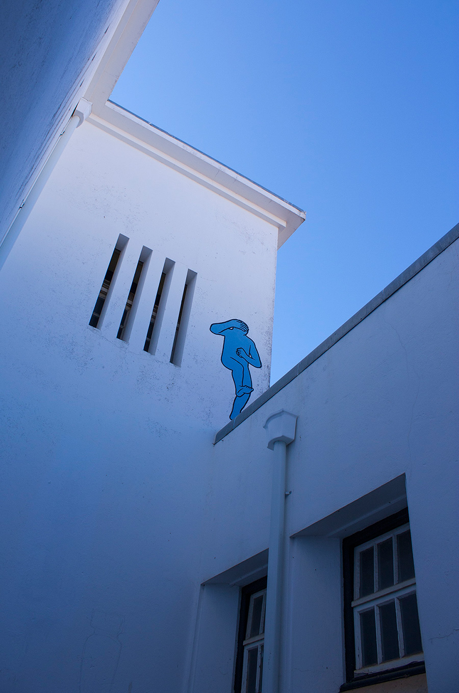 lac lagos Portugal residency ARTURb Daan Botlek Jail Mural walls