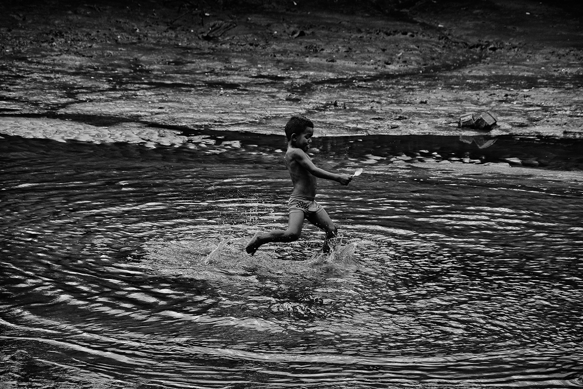 Adobe Portfolio blackandwhite CHILDS playung river