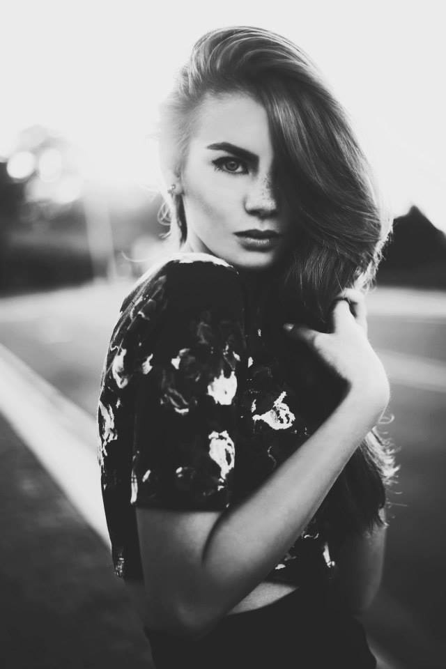 black and white bw portraits photo shoot girls model models beauty face photographer Nature soul emotions feelings freckles