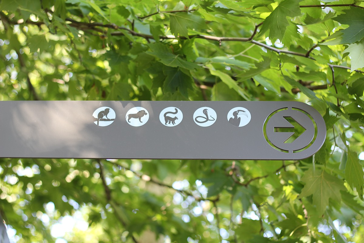 information design Signage zoo pictograms wayfinding