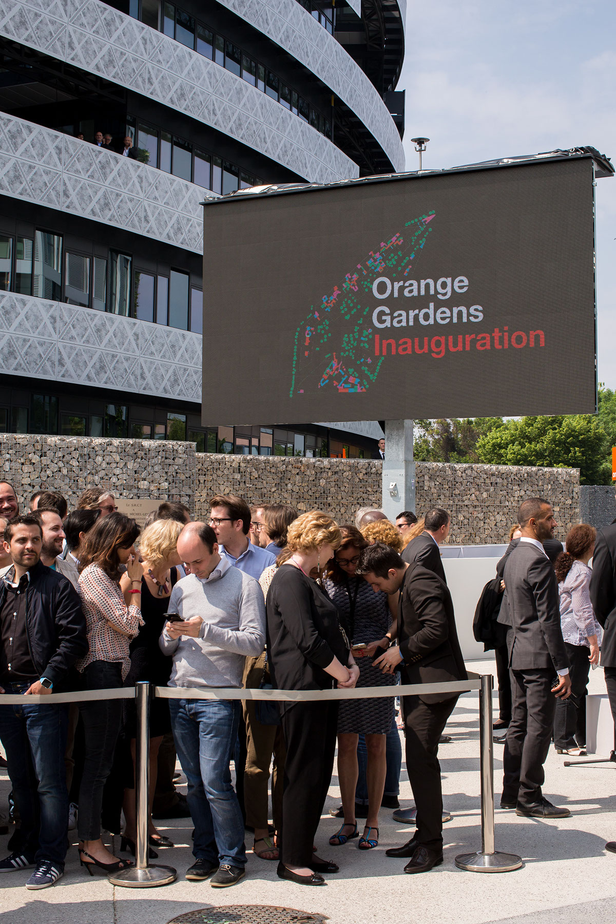francois hollande Orange Gardens inauguration signalétique menu poster 3D 3D Printer leaf logo Geometrical black france company Picto