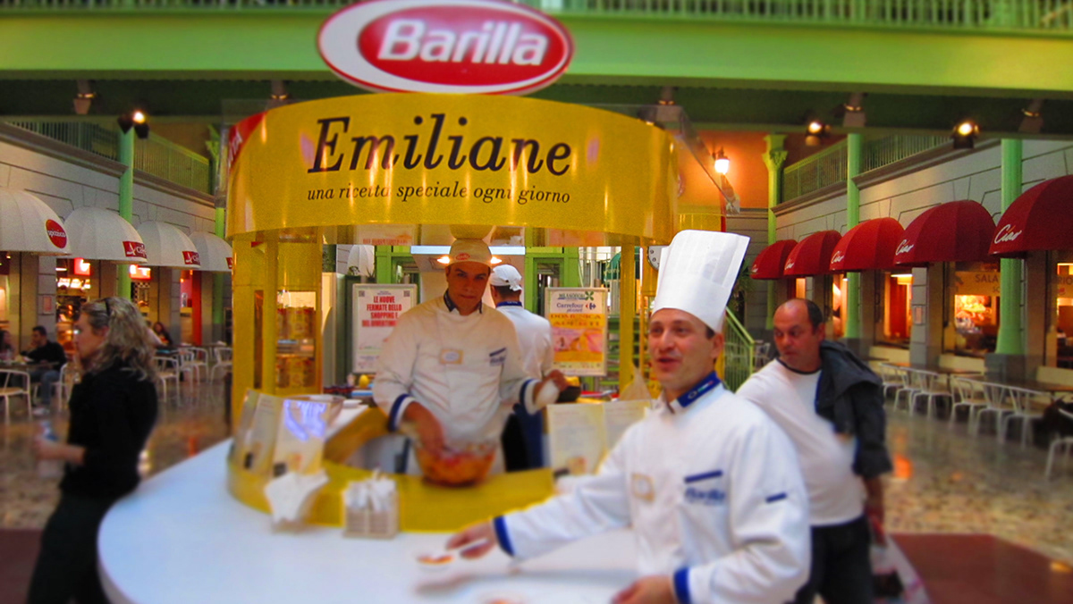 Food  yellow Event Italy Roadshow cooking chef tour Lasagne Pasta kitchen colour Eating  people