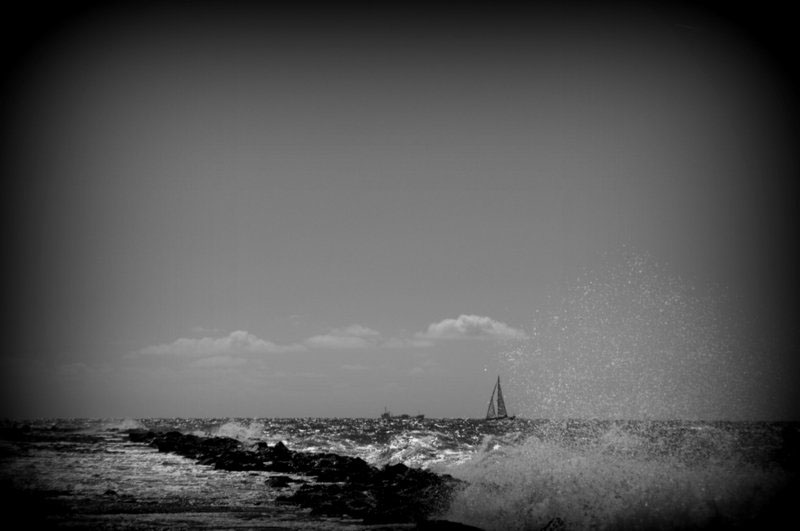 sea black and white waves Stillness zee zwart wit golven Verstilling