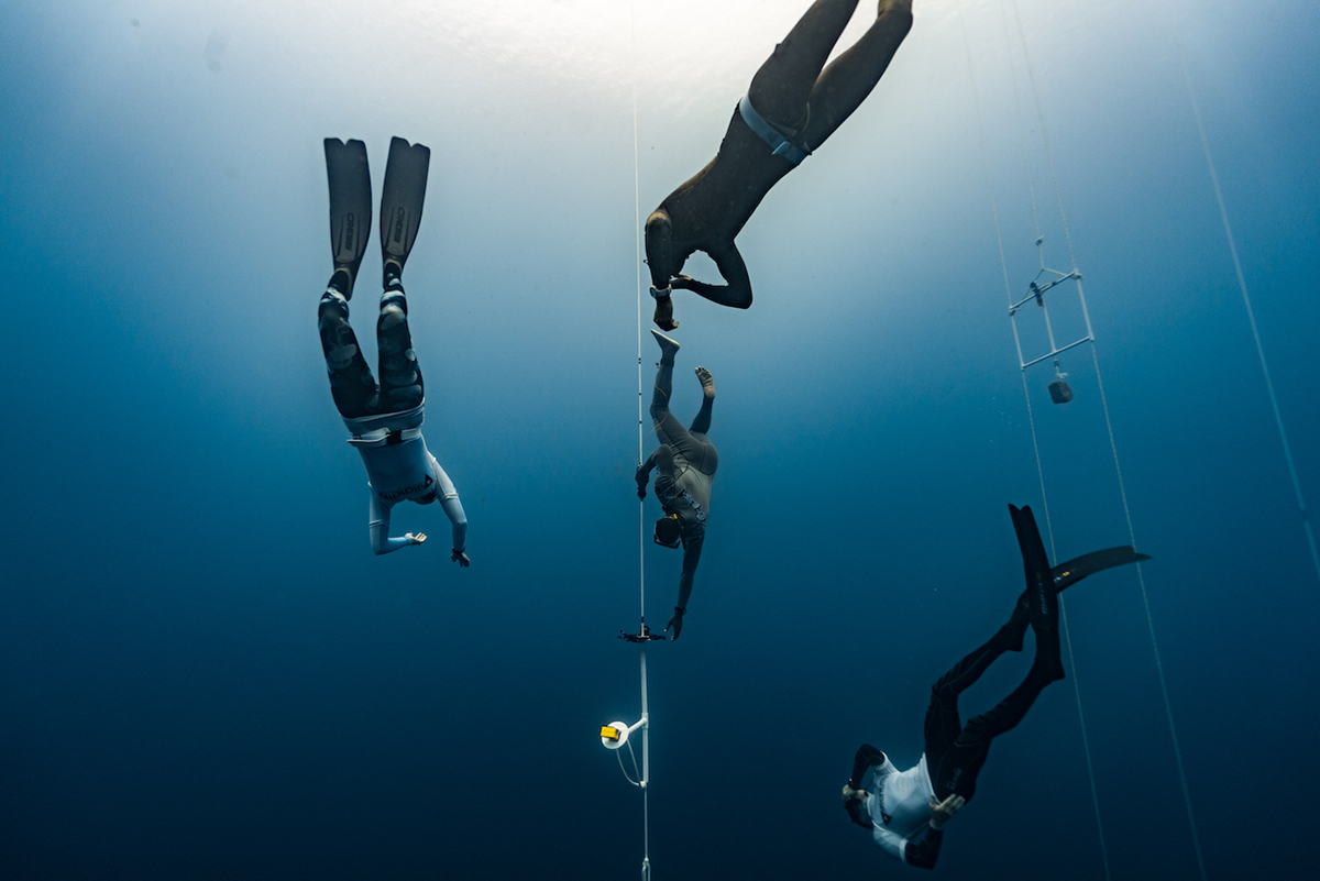 freediving Dominica UNDERWATER PHOTOGRAPHY monofin world record