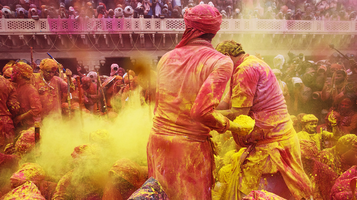 Adobe Portfolio colour festival holi India Travel krishna mathura Nandgaon temple