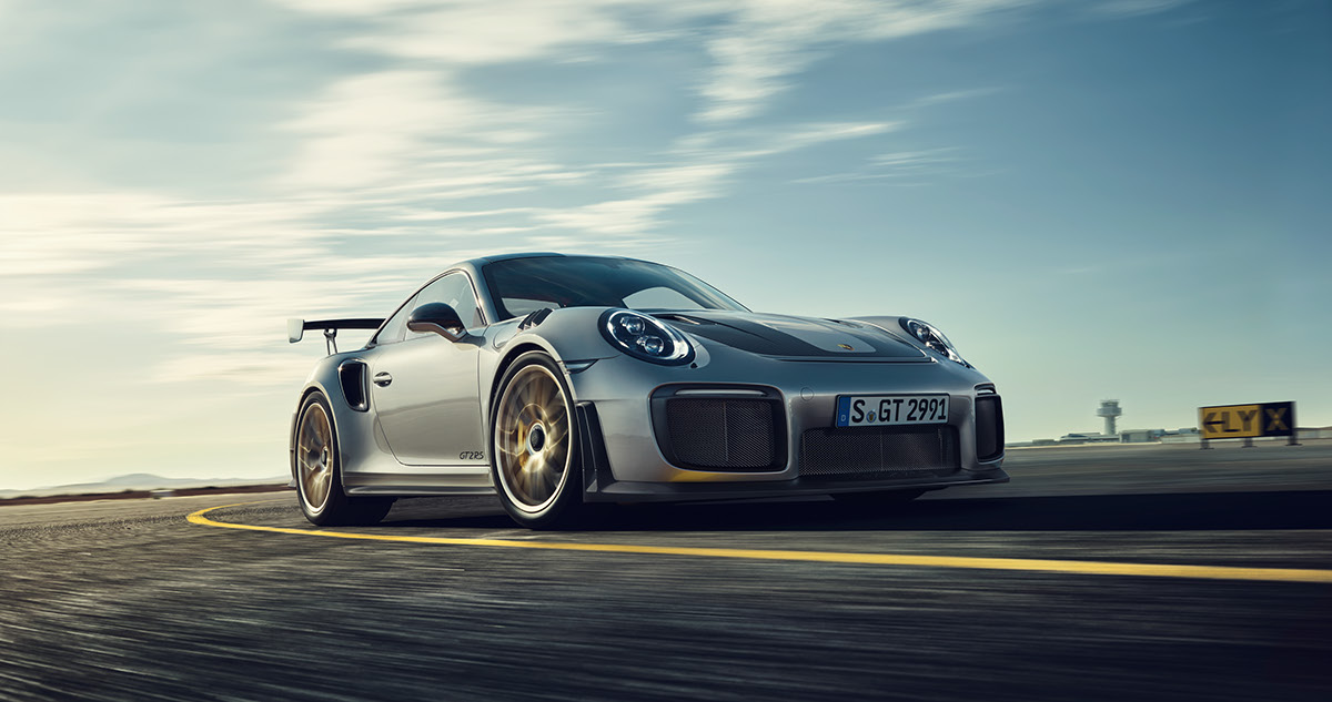 Porsche postproduction automotive   Porsche GT2 RS