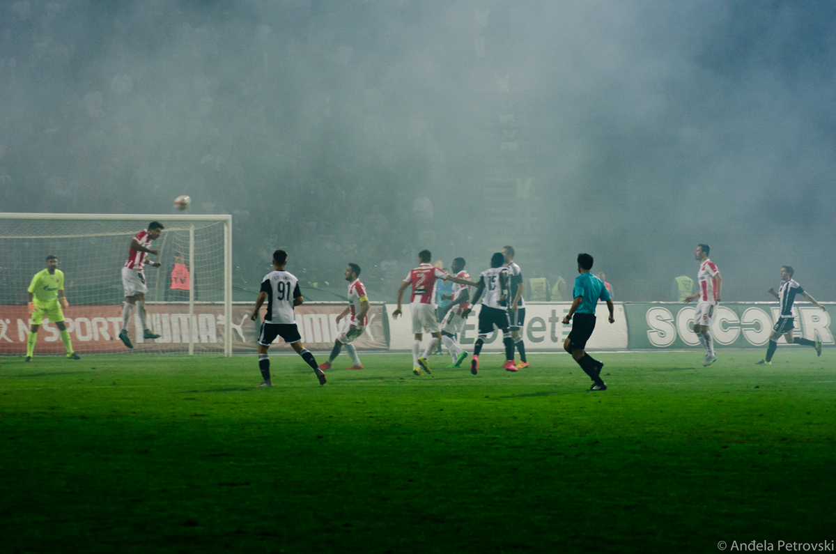 football soccer game Serbia belgrade marakana crvenazvezda Partizan reportage
