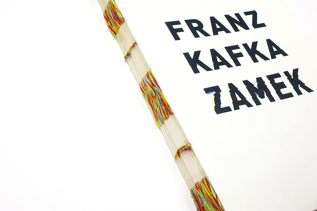 kafka franz novel Castle zamek book artbook typografia box wood deformation