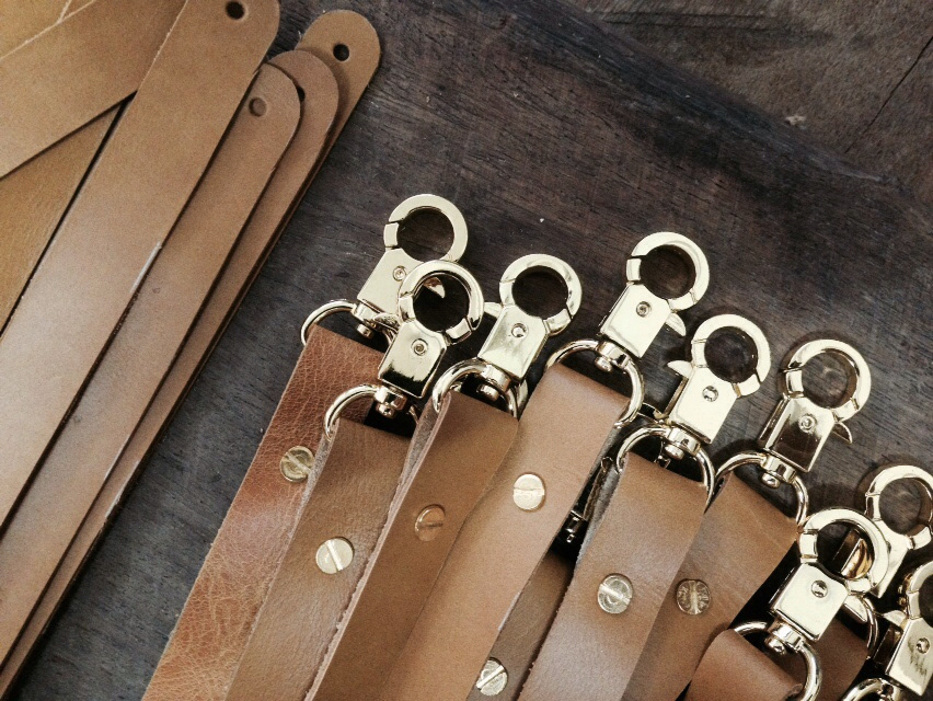 leather key leather