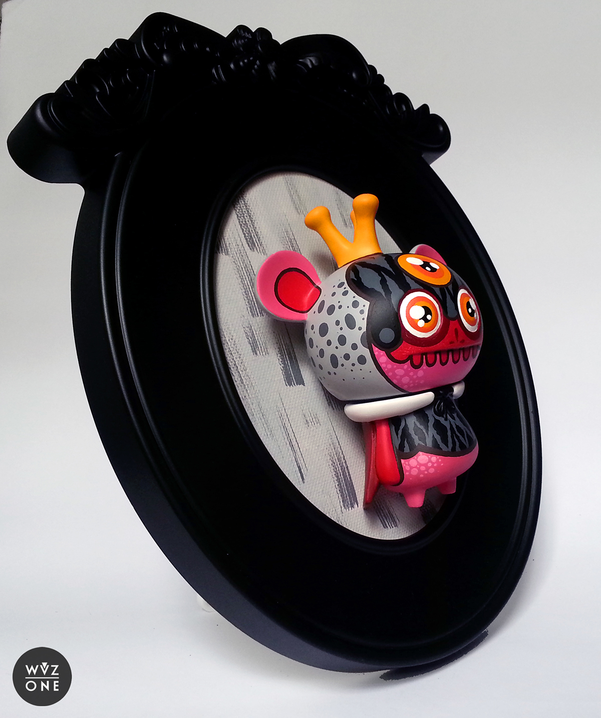 Wuzone Custom Dunny Munny Kidrobot artoy toy designertoy DIY bossybear Toy2R Qee acrylics wip darth bear