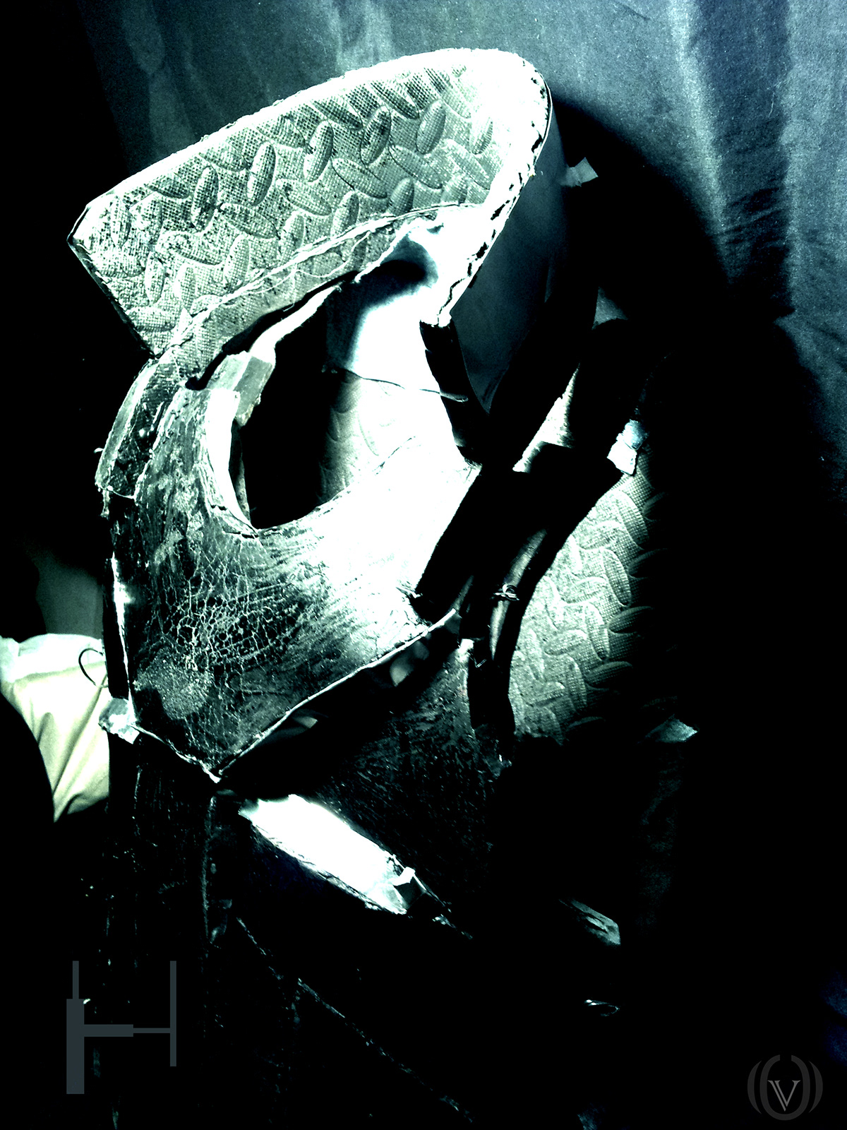 2012 apocolypse Scifi futuristic Distopian Bio suit Jonathan Morlu suit Armor Helmet