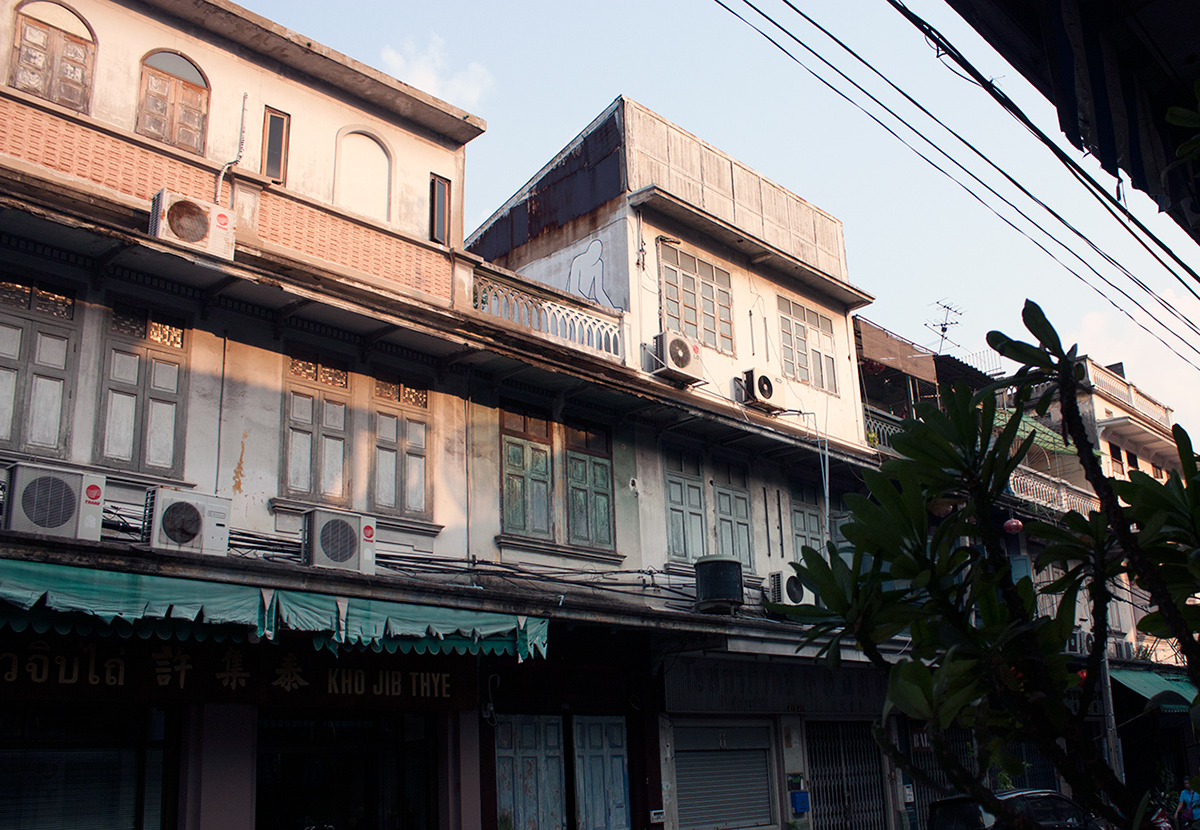 Bangkok chinatown Cho Why El Chiringuito Hub Sai Dek Inhabited Hyperspace wallpainting Murals