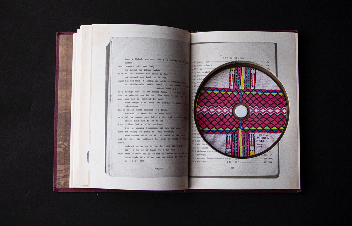 Adobe Portfolio CD packaging album cover book design Music Packaging book designer cd music Totem foil