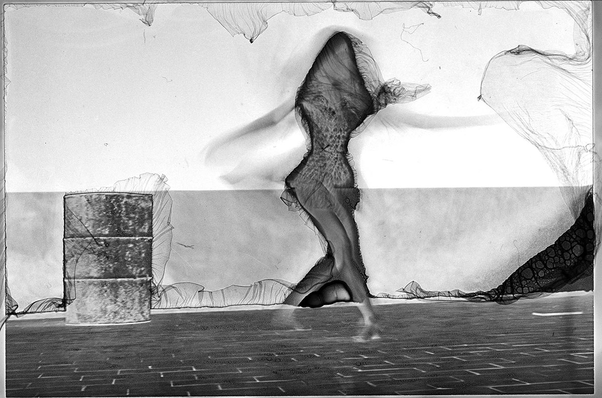 DANCE   solarized black and white