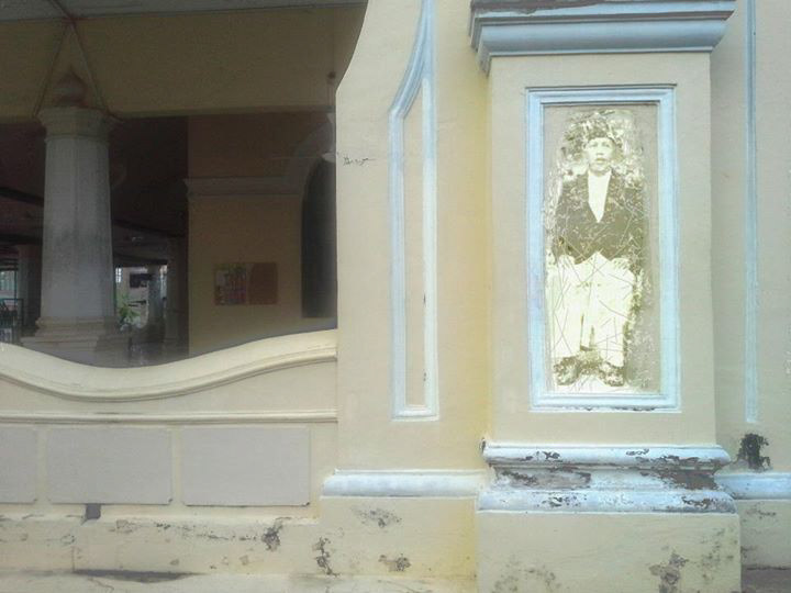 https://www.facebook.com/pages/Hasnul-J-Saidon-Unveiling-The-Warrior/493024417421353?ref=hl Gender & feminism George Town Penang UNESCO heritage site Hero Virtual street art identity Mural narrative Memory Historical ownership Cultural contestation semiotic ethnicity representation