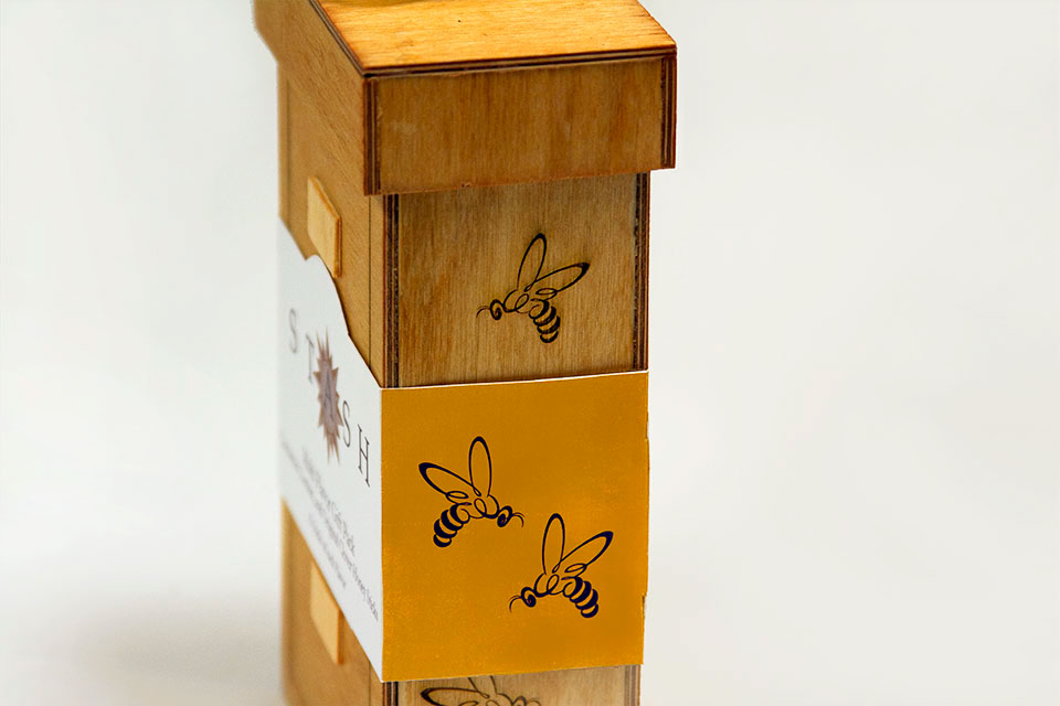honey sticks package design  wood packaging wood design