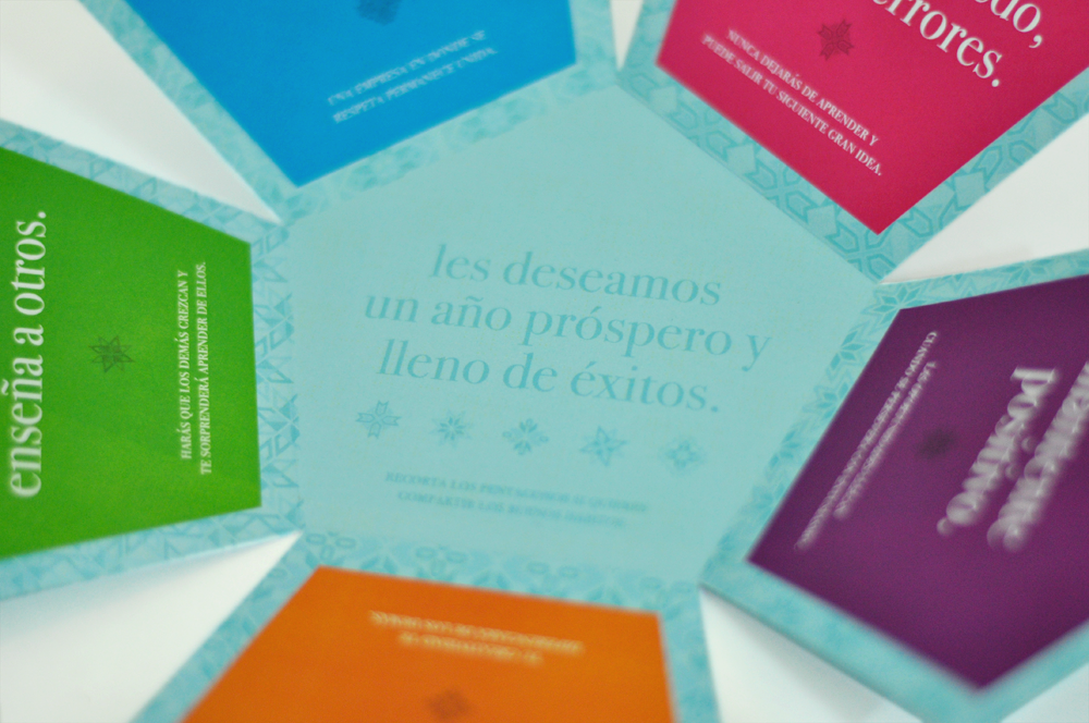 Piñata mexico Candy navidad posada Christmas seasons greetings colorfull happy Packaging package information design mexico design
