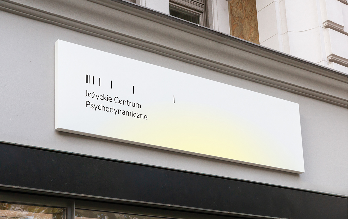 Picture of the signboard of the Psychotherapy Clinic in Poznań.