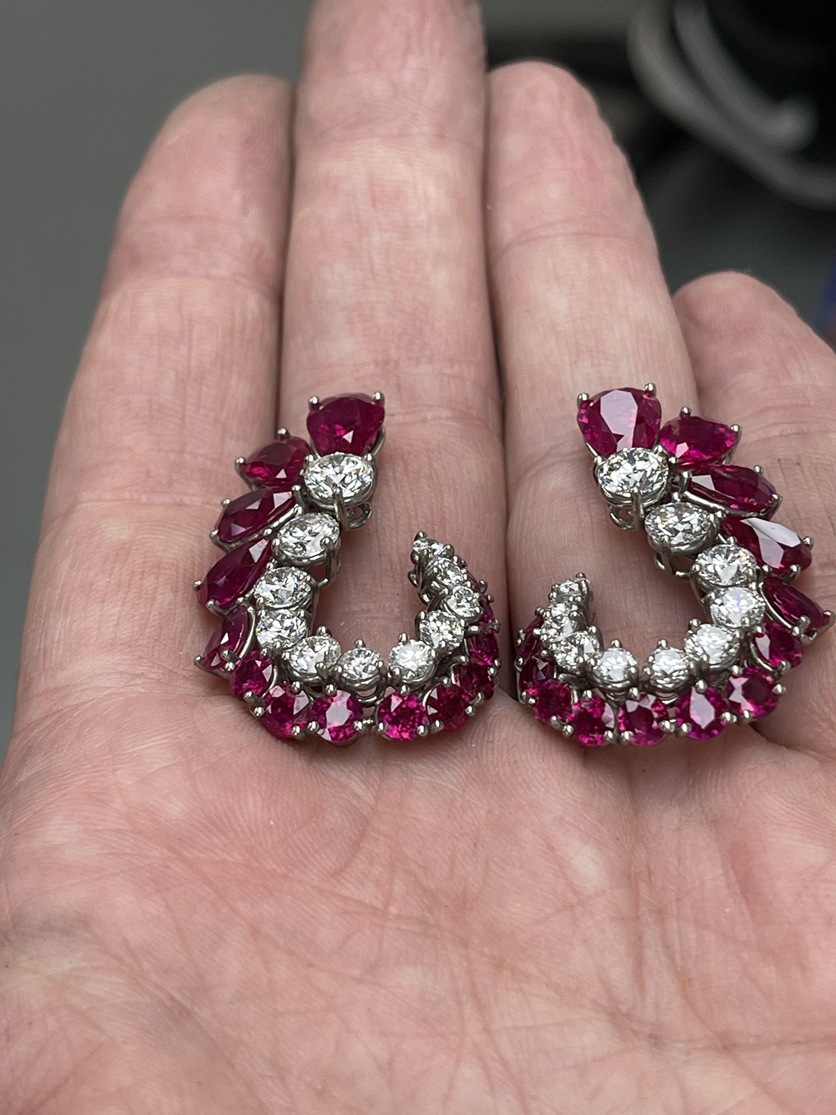 diamonds Earring Fashion  gold graff High End Jewellery jewelry pear shape ruby