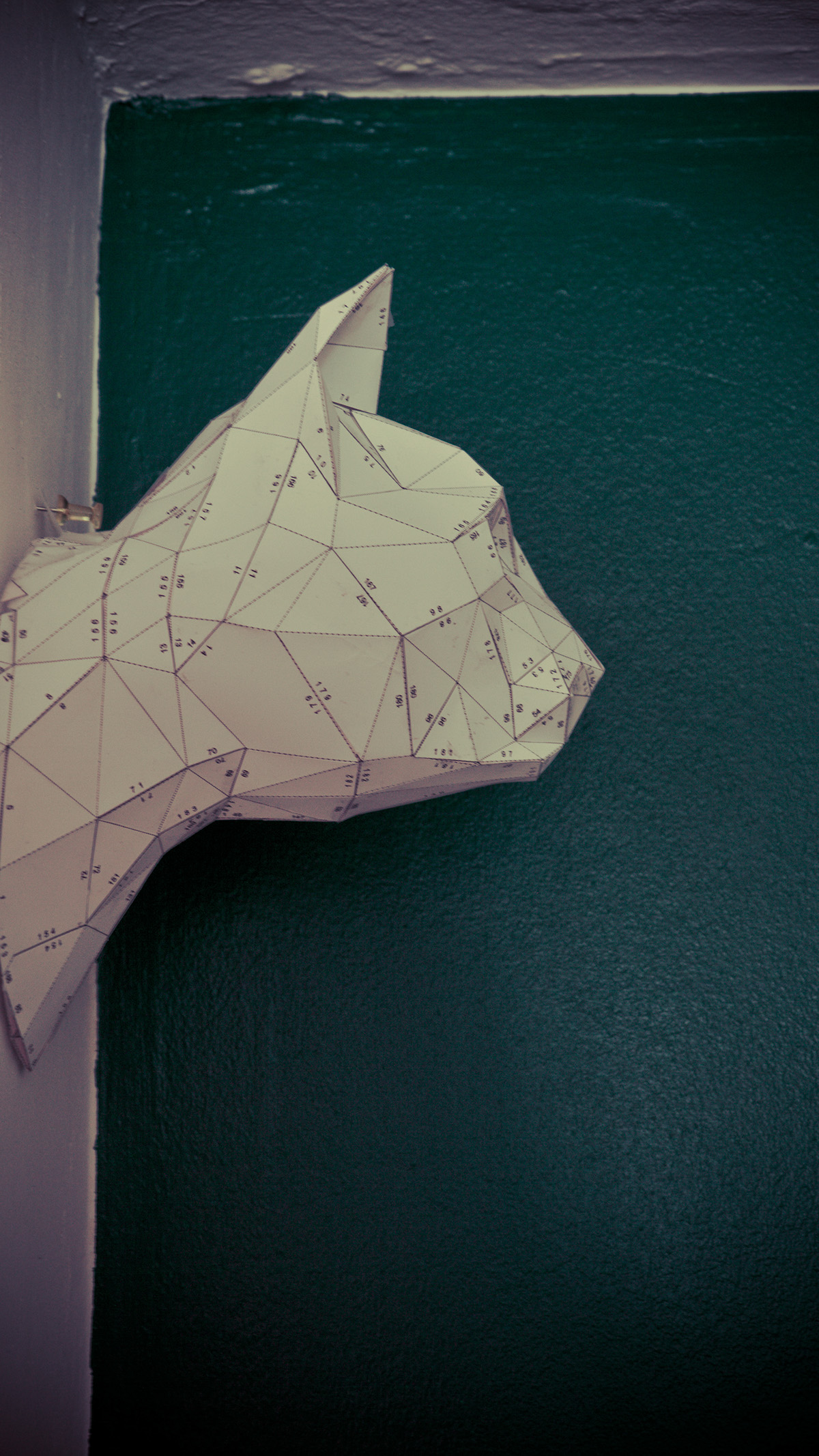papercraft  pepakura stag  rabbit  cat  dog  wall mounted polygon  low poly  faceted