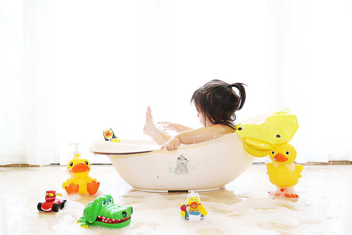 baby  avelinegunawan kids  babies concept Theme bath dog ducks duck bubble ideas creative