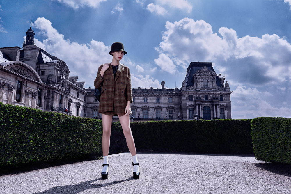 Fashion  Photography  stylism wardrobe model fashion model pyramid louvres Paris