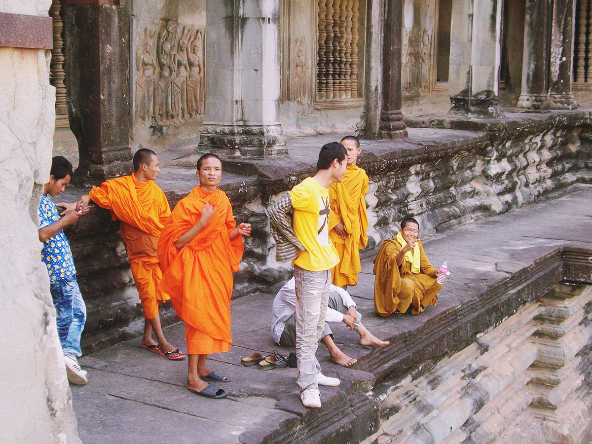 Angkor Wat Cambodia asia Travel monks temple
