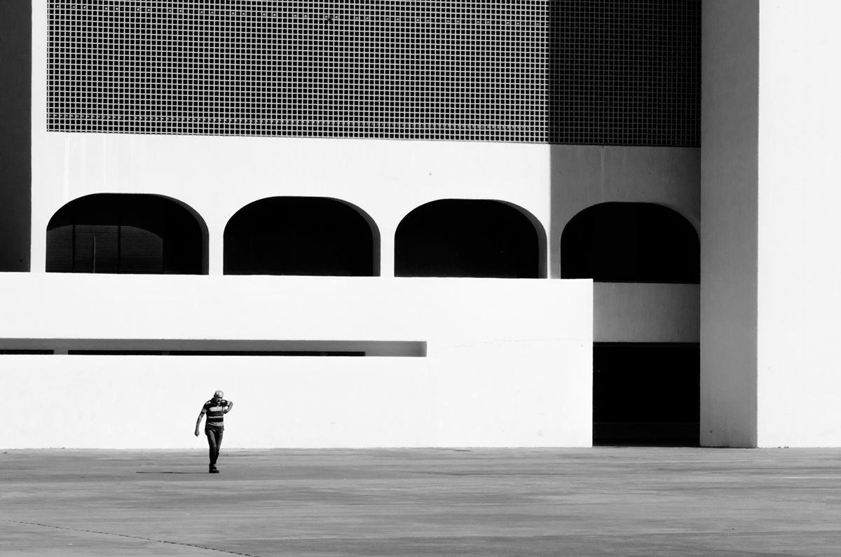 oscarniemeyer brasilia Brazil concrete curves shadow light Forms geometric monument