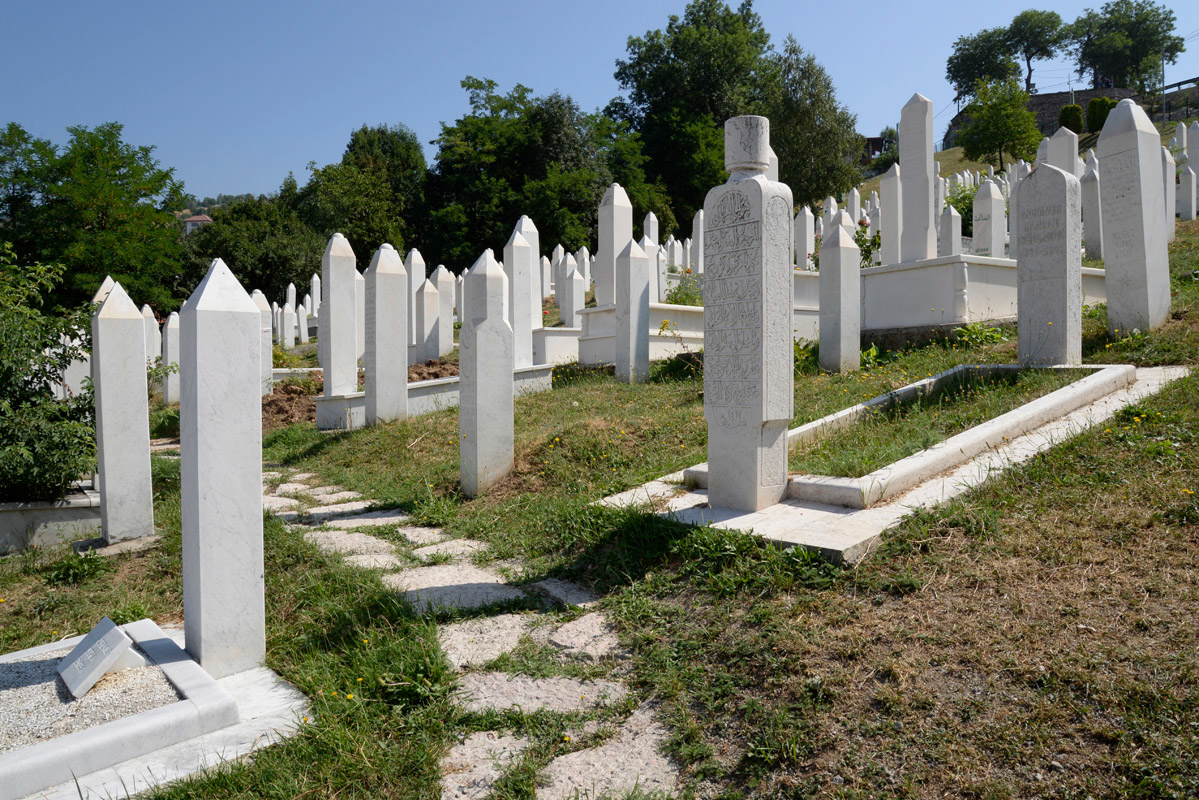 Sarajeco Kovači cemetery Bosnia and Herzegovina Repbublika Sprska Bosnian War Yugoslavia wars Sarajevo siege