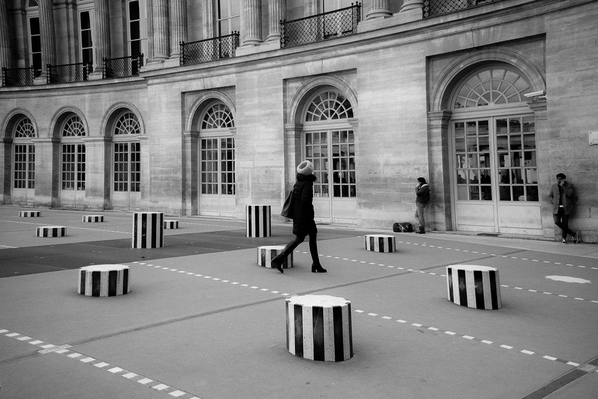 streetphotography Paris blackandwhite Classic Shadows lines streetphotographer filmnoir photojournalisme