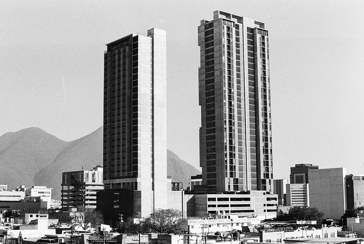 black and white monochrome Photography  mexico monterrey 35mm film photography analog photography portrait street photography