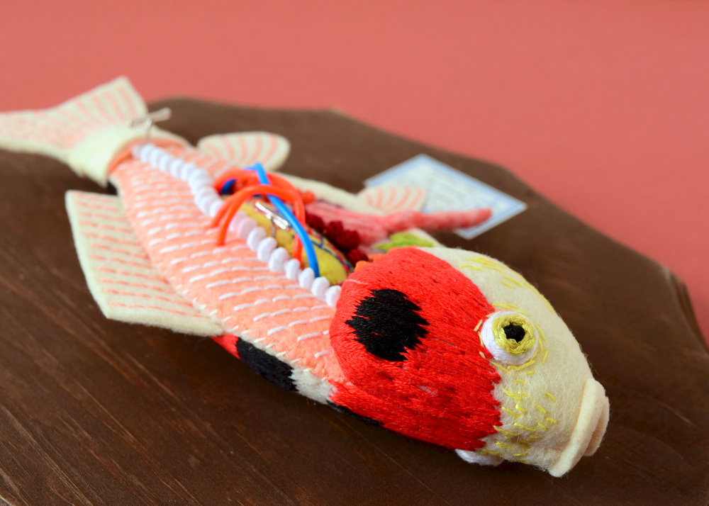 hine mizushima art craft soft sculpture fish carp anatomy specimen felt 水島ひね