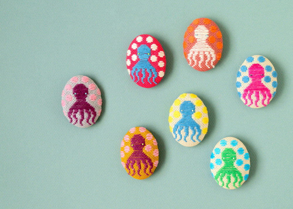 Embroidery brooch pin hine mizushima craft handmade koginzashi bug octopus Squid
