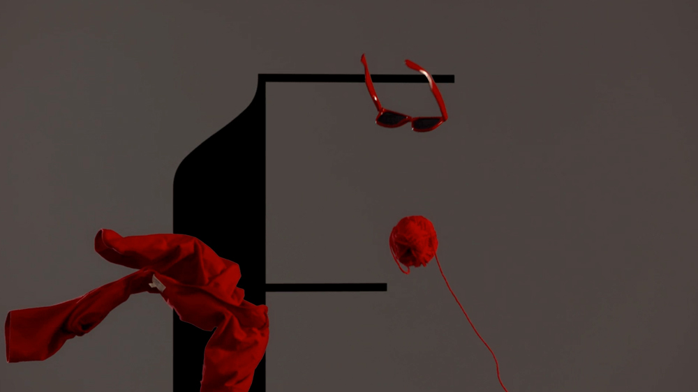 film making Jerôme Echenoz Voyager Léger Adorable Studio akatre akatre studio red Floating Letters danse