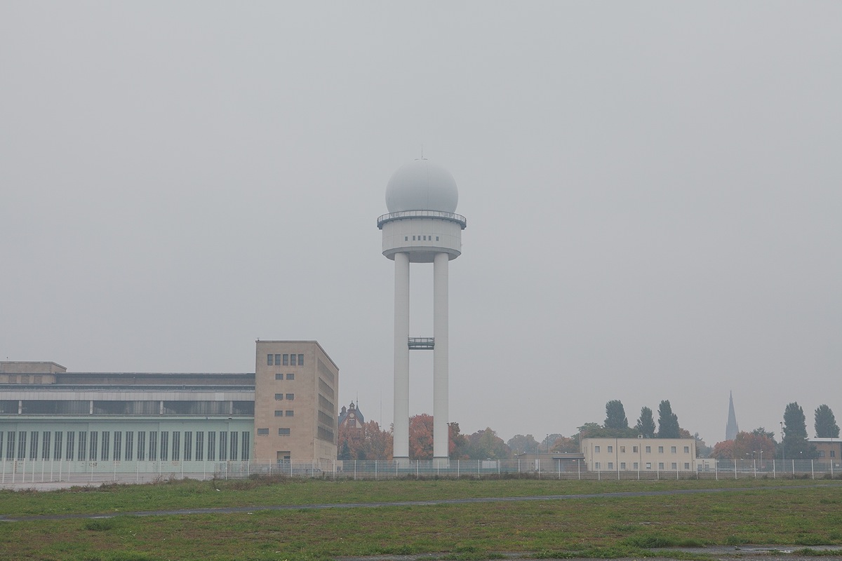 berlin airport mist abandoned lost place alone MORNING grey grass green concrete plane Urban Landscape