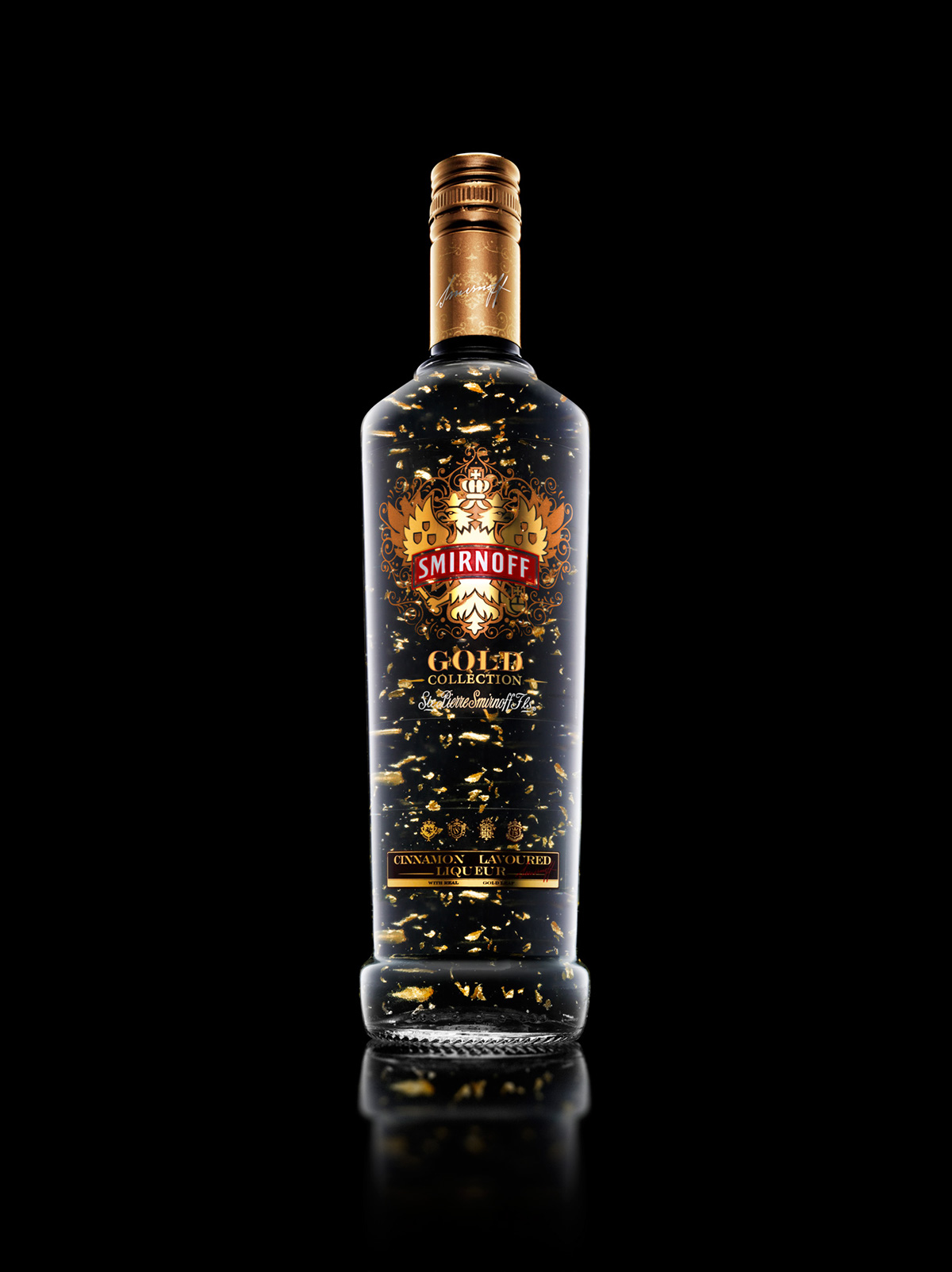 drinks Vodka Smirnoff Liquid gold explosion still-life product bottle glass black dark sparkle Glitter alcohol
