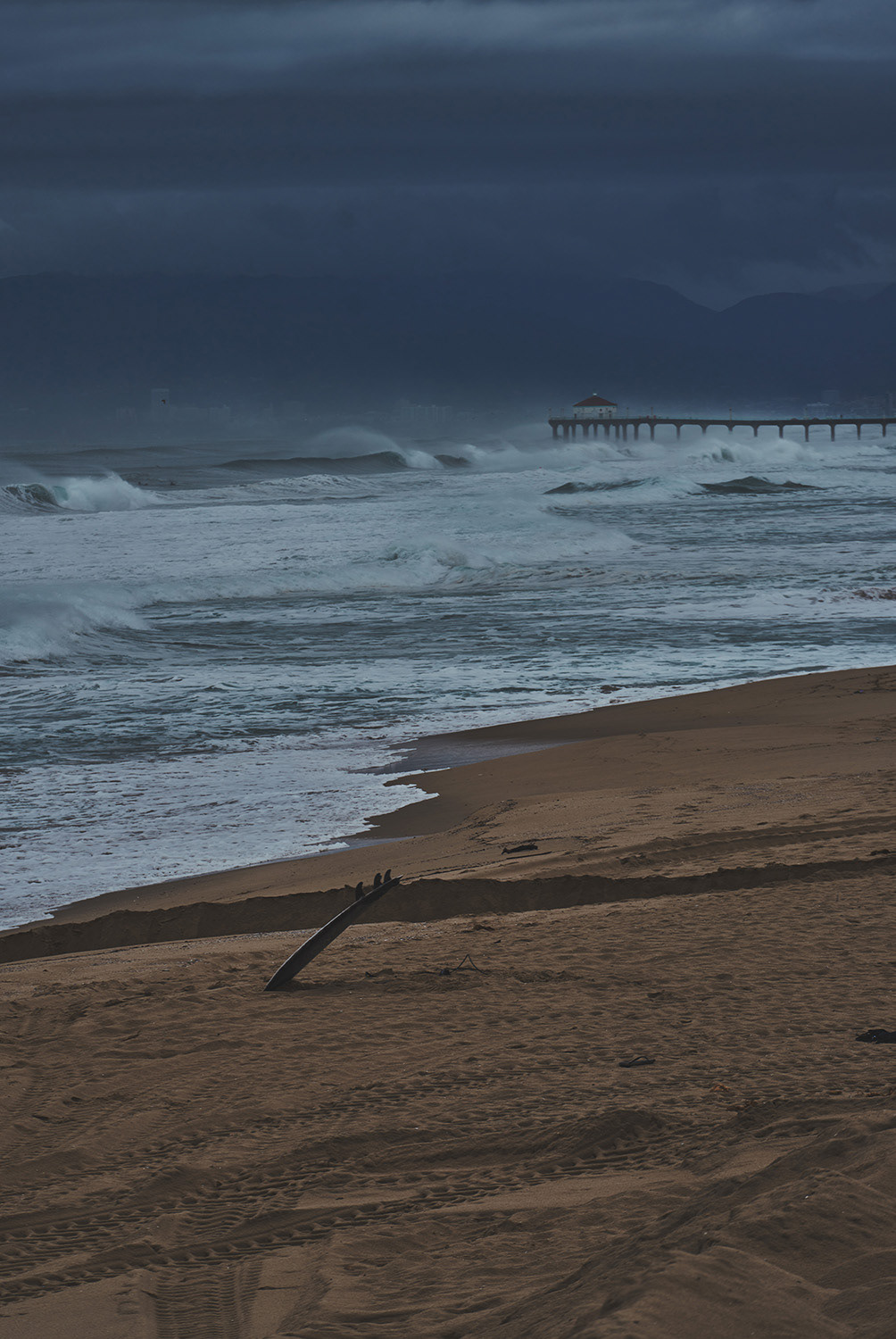 surfing lifestyle Moody waves southern california Los Angeles Photography  winter swell