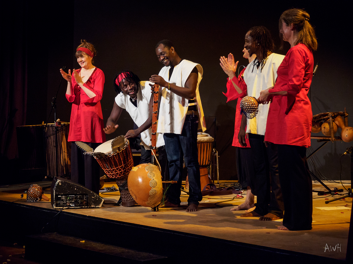 Bangoura Group afrikanische Musik Djembemusik Livemusik percussion djembe Ngoni balafon interkulturell traditionell