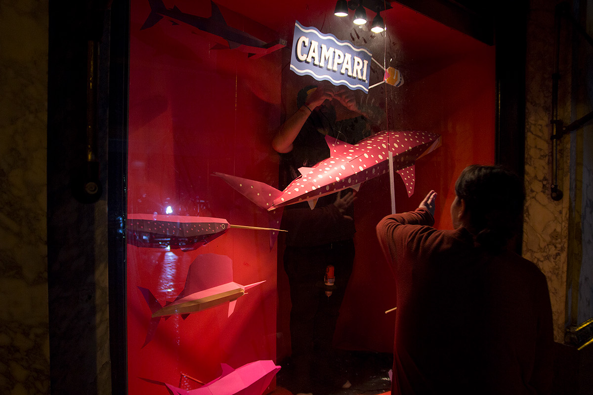 floreria atlantico Campari papercraft lowpoly Window Display shop window shark aquatic Sailfish Whale