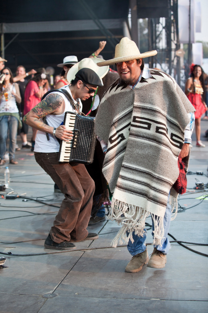 huicholart Huichol art musicconcert live Wirikuta wirikutafest wixarica mexicocity mexico forosol colectivoaho cafetacvba musician festival