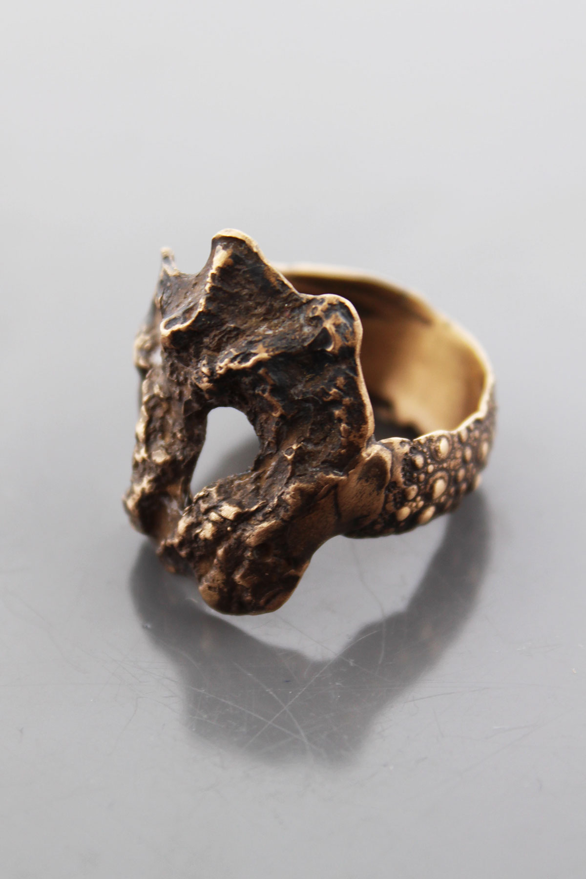 ring cast lostwax bronze stones